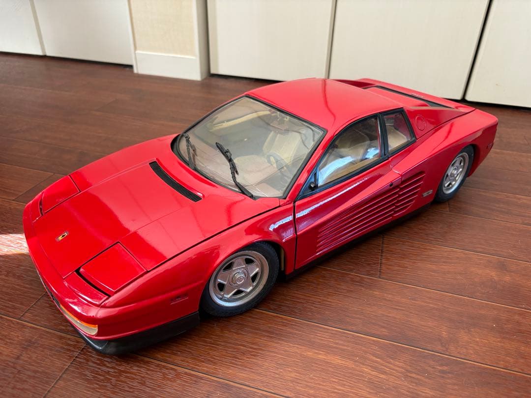 Ferrari Testarossa 1/8スケール 赤 ポケール