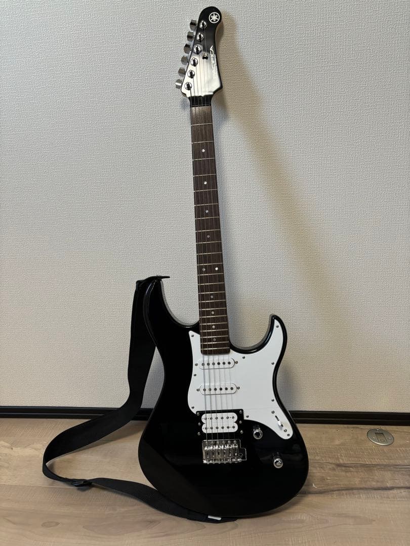 Yamaha PACIFICA ブラックエレキギター