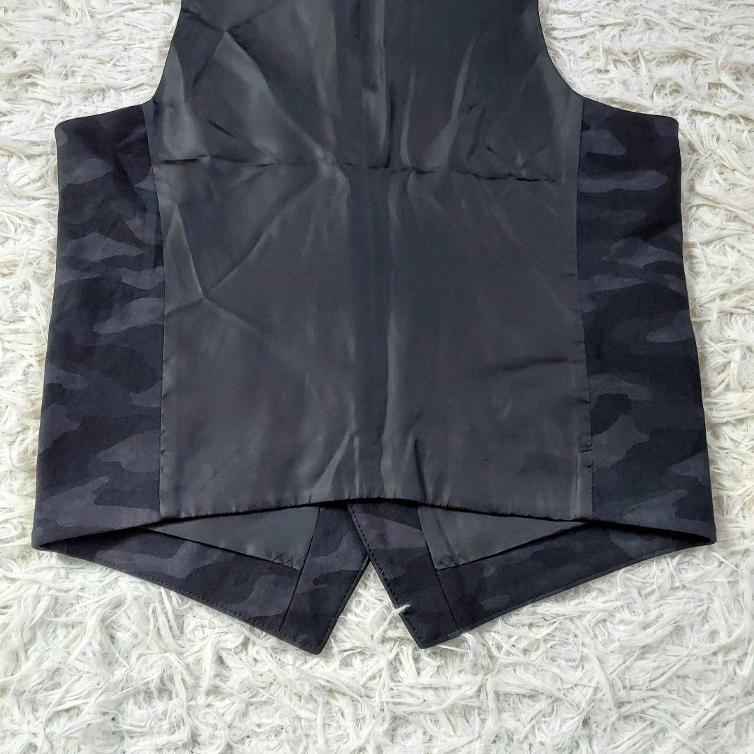 [美品]AKM　ジレ　ベスト　カモフラ　迷彩　ブラック　L