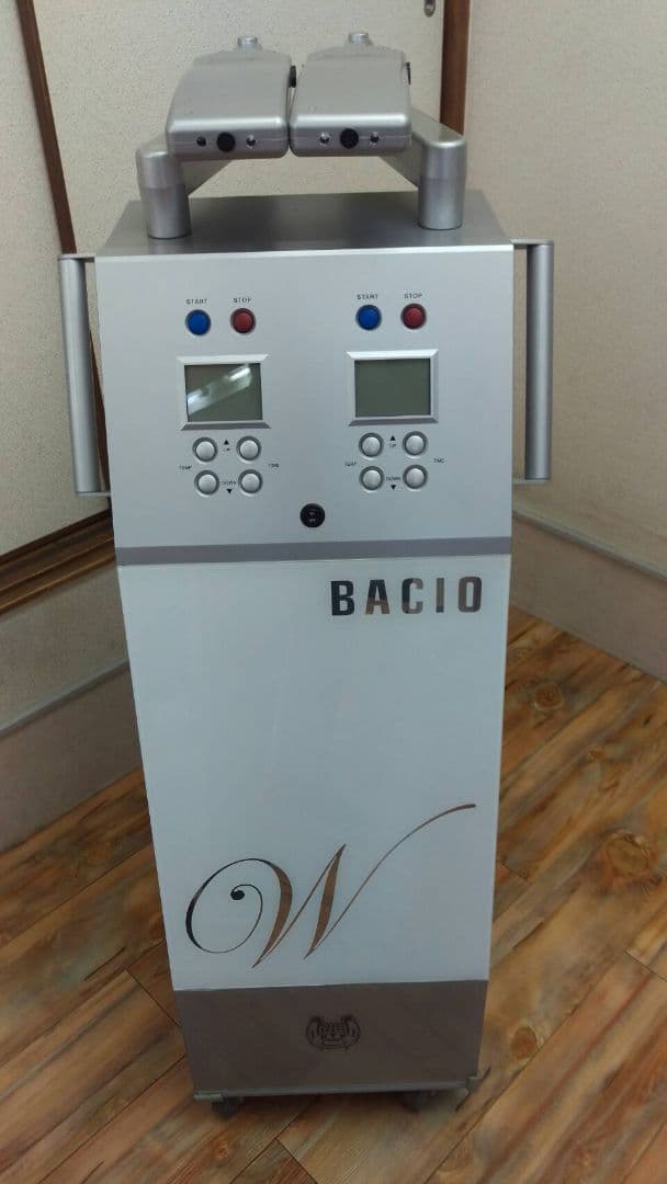 デジタルパーマ
Bacio w