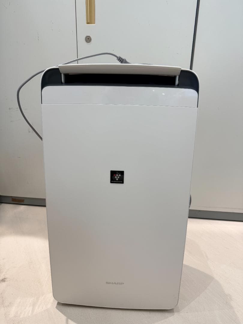 新品同様 SHARP 衣類乾燥 除湿機CV-L120-W