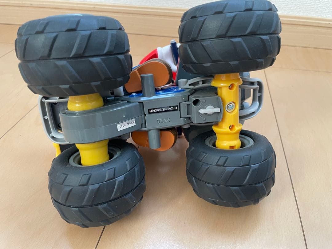 キョウショウ エッグ　マリオカート バギー　ラジコンマリオ ヨッシー 2台セット