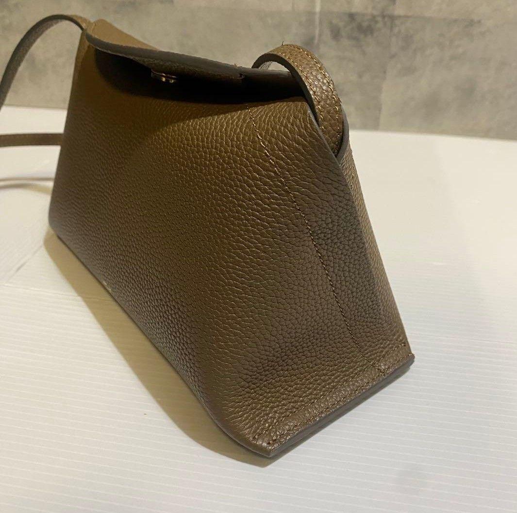 本日限定値下げ❗✨美品✨tov CROSS SHLD ショルダーバッグ トープ