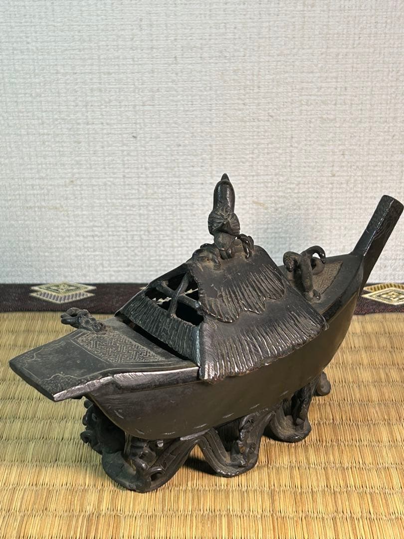 銅製香炉　舟と千鳥