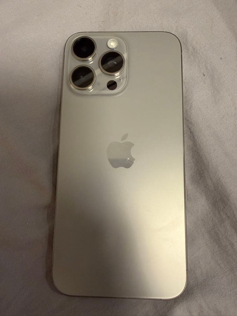 Apple iPhone 15 Pro Max 256GB ナチュラルチタニウム