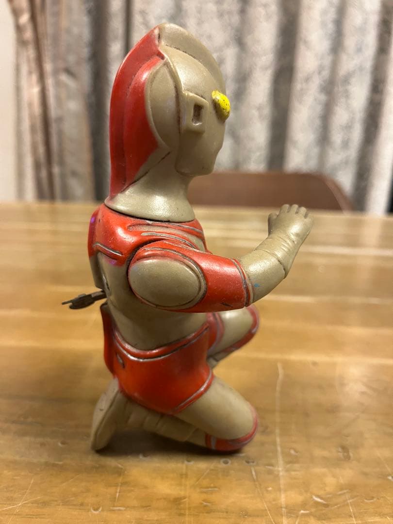 帰ってきたウルトラマン当時物　ぜんまい式