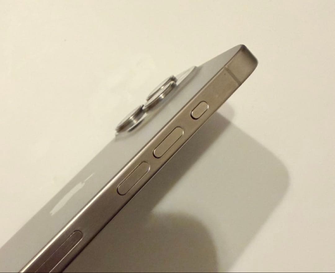 3連休値引【美品】⭐️iPhone 15 Pro 256GB⭐️ナチュラルチタニウム