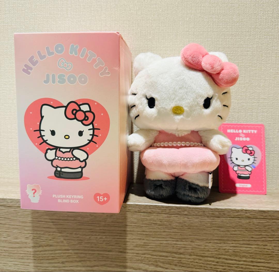 KITTY × JISOO キティ ジス ぬいぐるみ キーリング オリジナル
