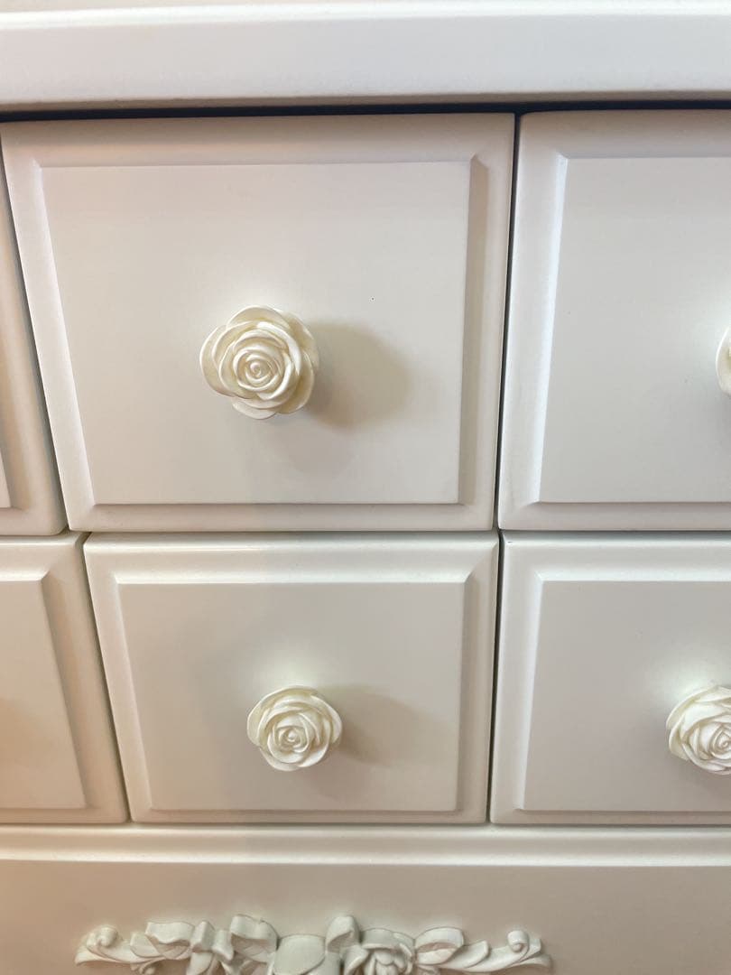 白家具★サイドテーブル★サイドチェスト★ナイトテーブル★薔薇飾り