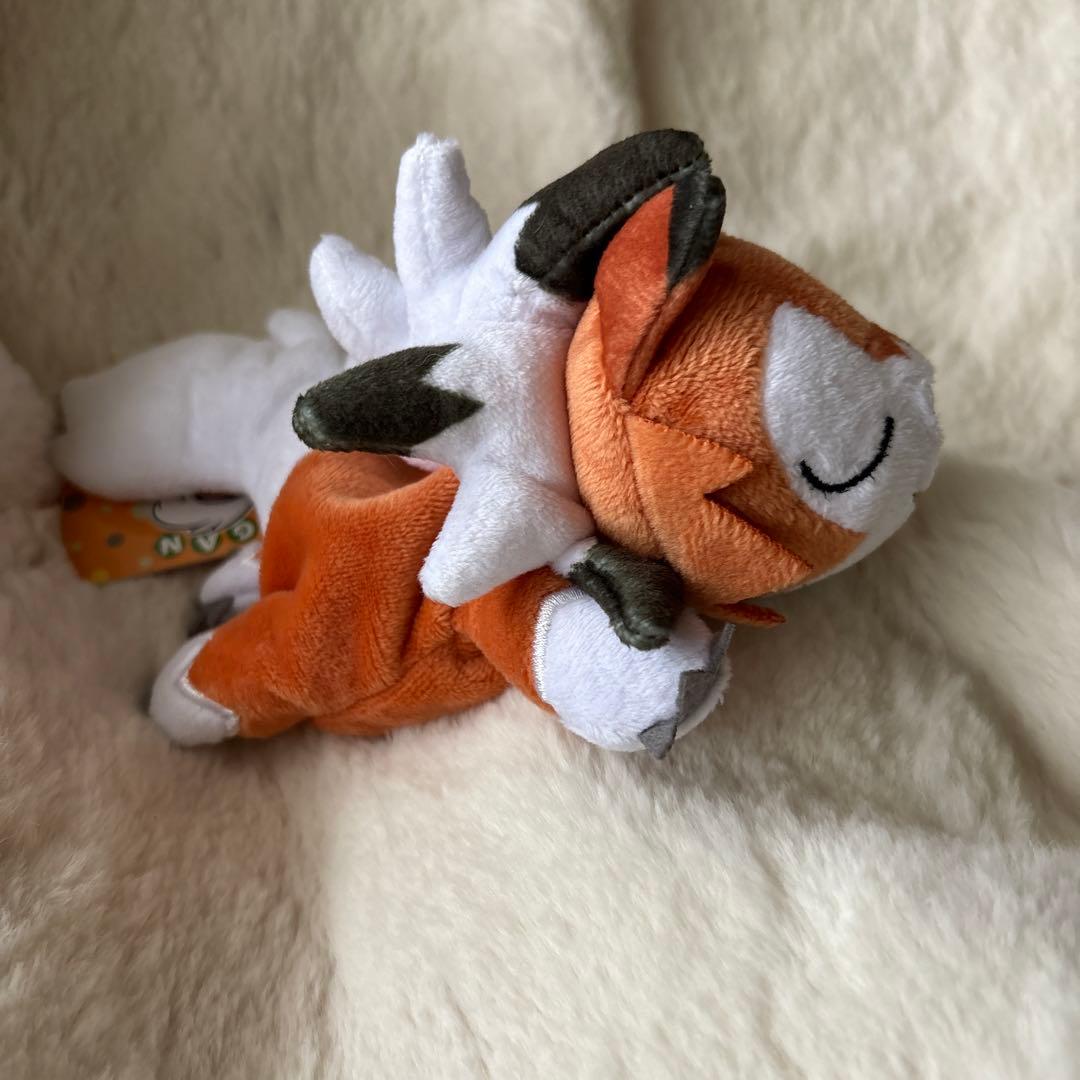 くったりシリーズ ルガルガン　くったり　ぬいぐるみ　おねむりversion