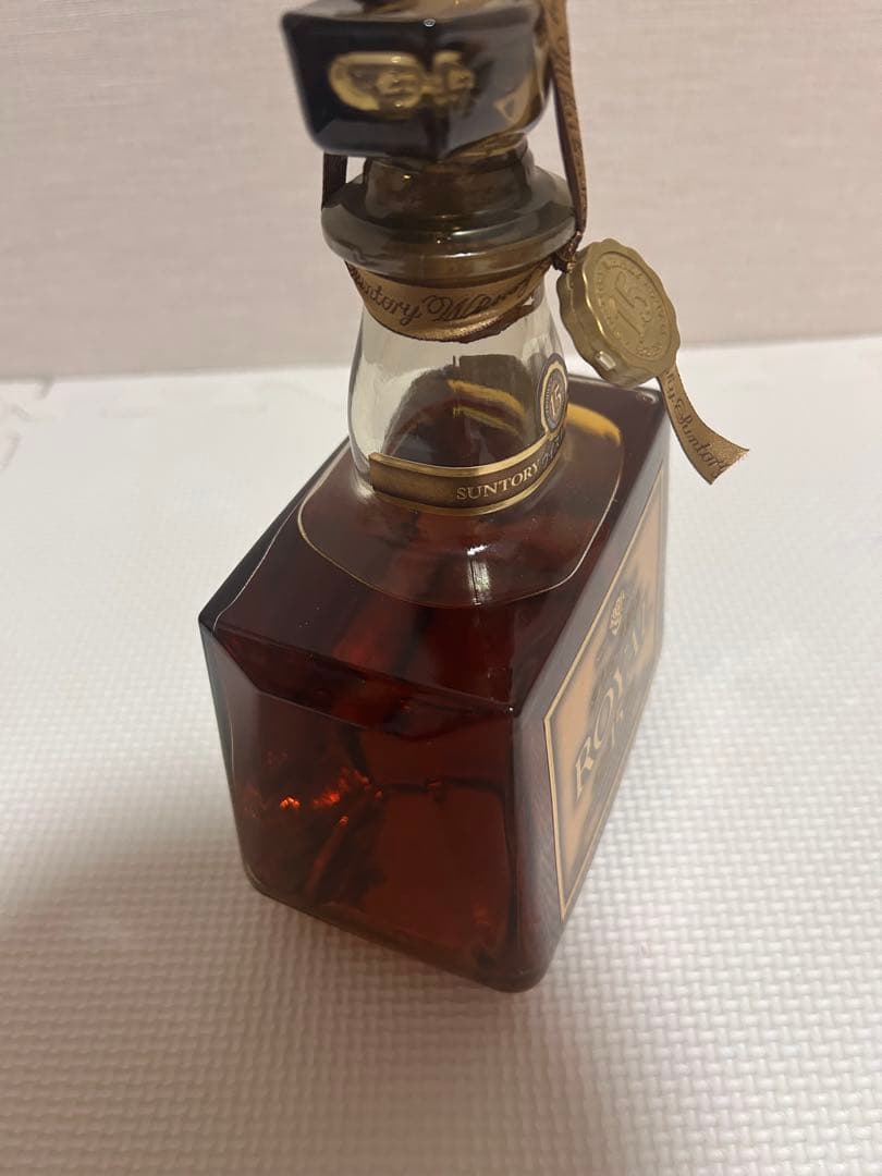 サントリーウイスキー ロイヤル 15年 ゴールドラベル 750ml 