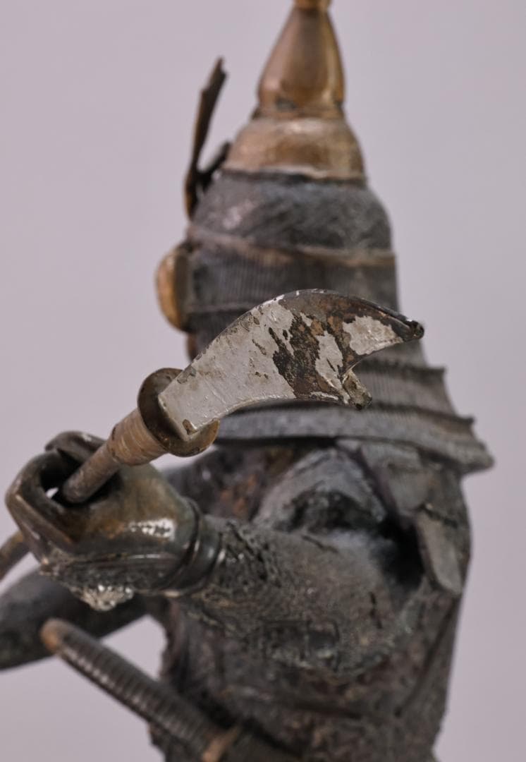 時代金工　明治期　ブロンズ像　銅製　武者　薙刀　置物　床飾　高55㎝　BK090