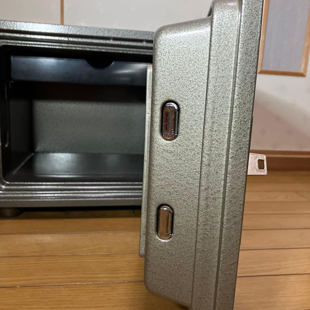 耐火金庫　Diamond Safe ダイヤセーフ 金庫2キータイプDW30-1