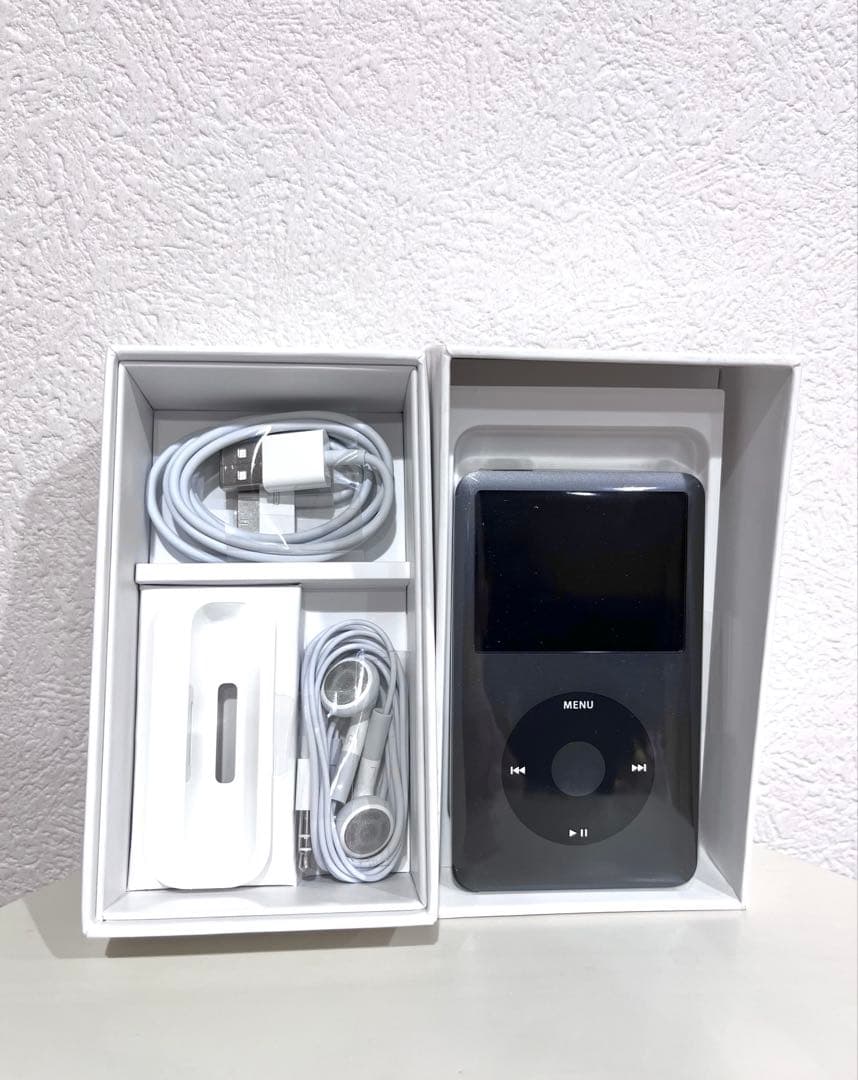 【新品未使用・付属品付き】iPod classic 160GB ブラック 黒