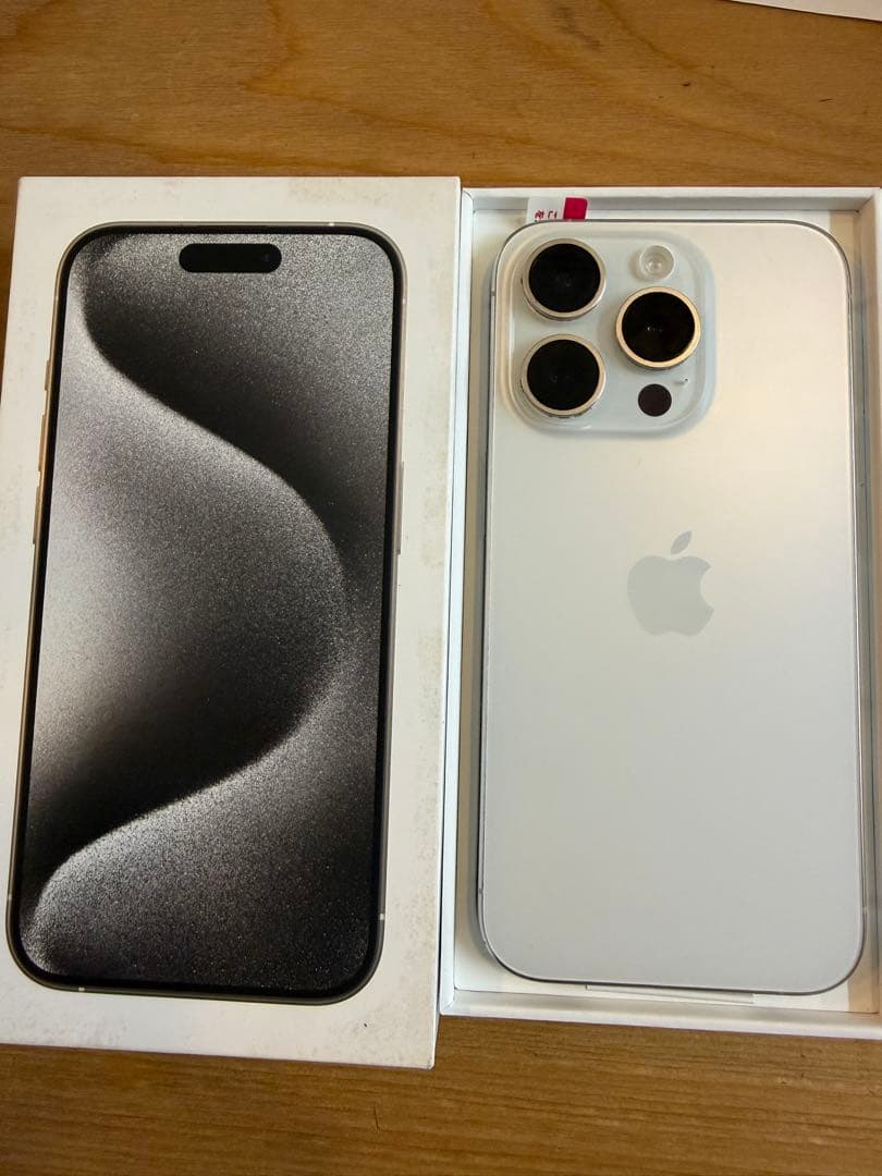 Apple iPhone 14 Pro シルバー 本体　SIMフリー