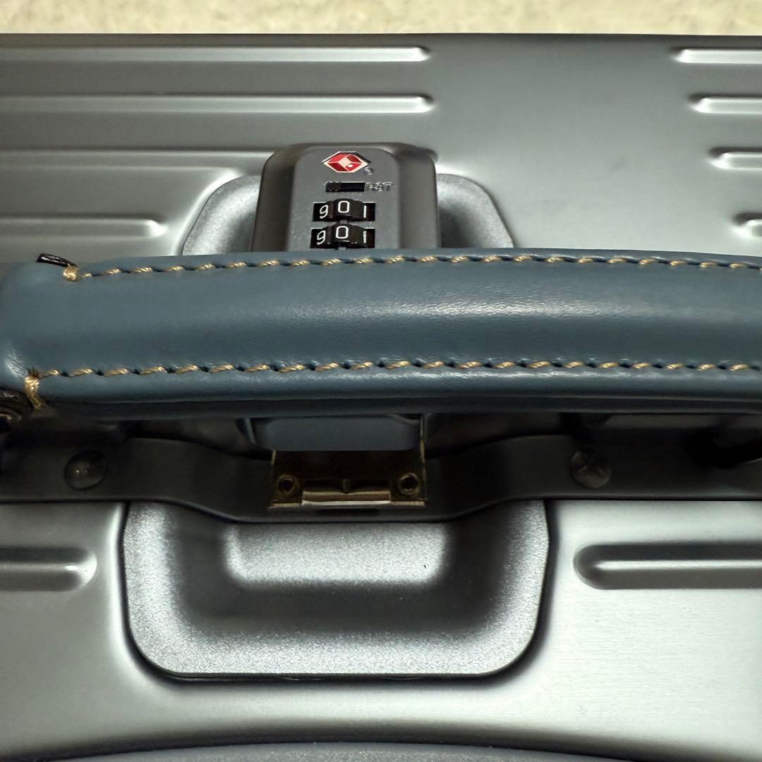 【使用一度】INNOVATOR アルミキャリーケース 1611stp 42L