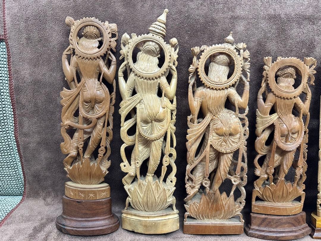 インド　白檀　弁財天　仏教美術　仏像 骨董 木像　木製　仏教　密教　置物
