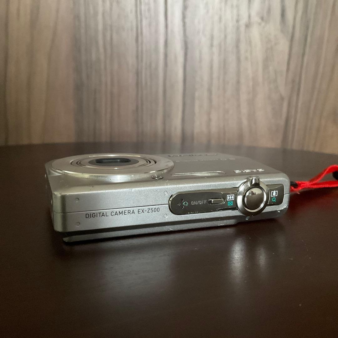 デジタルカメラ Casio EXILIM EX-Z500