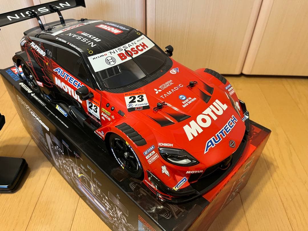 タミヤ 1/10 モチュールオーテックZ RCメカ バッテリー、充電器つき