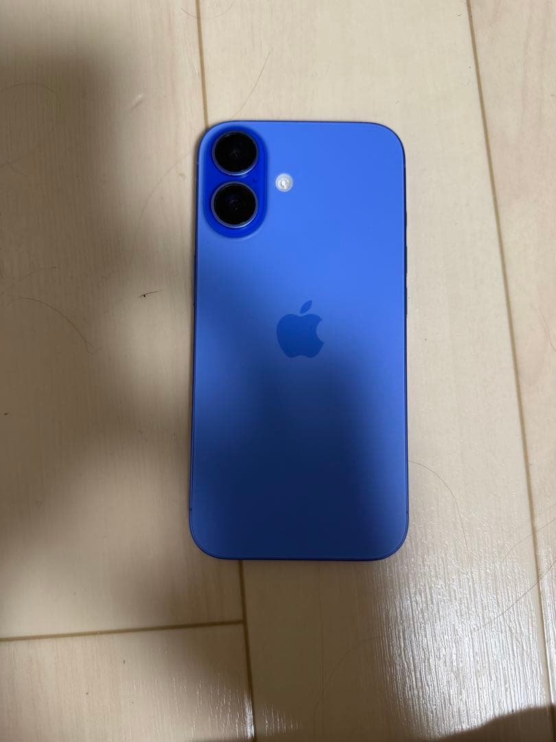 Apple iPhone 16青 充電ケーブル付き