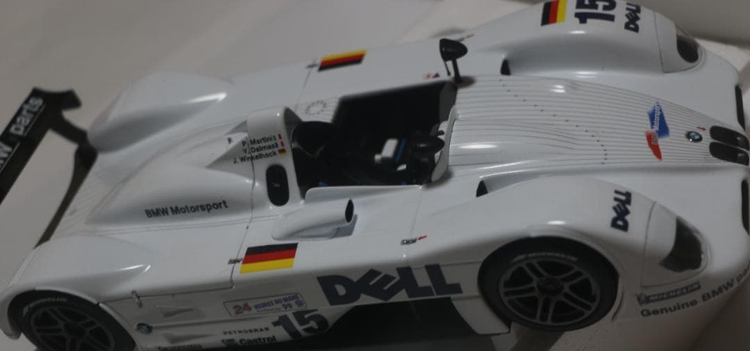 貴重 京商製BMW　Ｖ１２ＬＭＲ　1／１８　１９９９ル・マン２４Ｈ優勝車　中古品