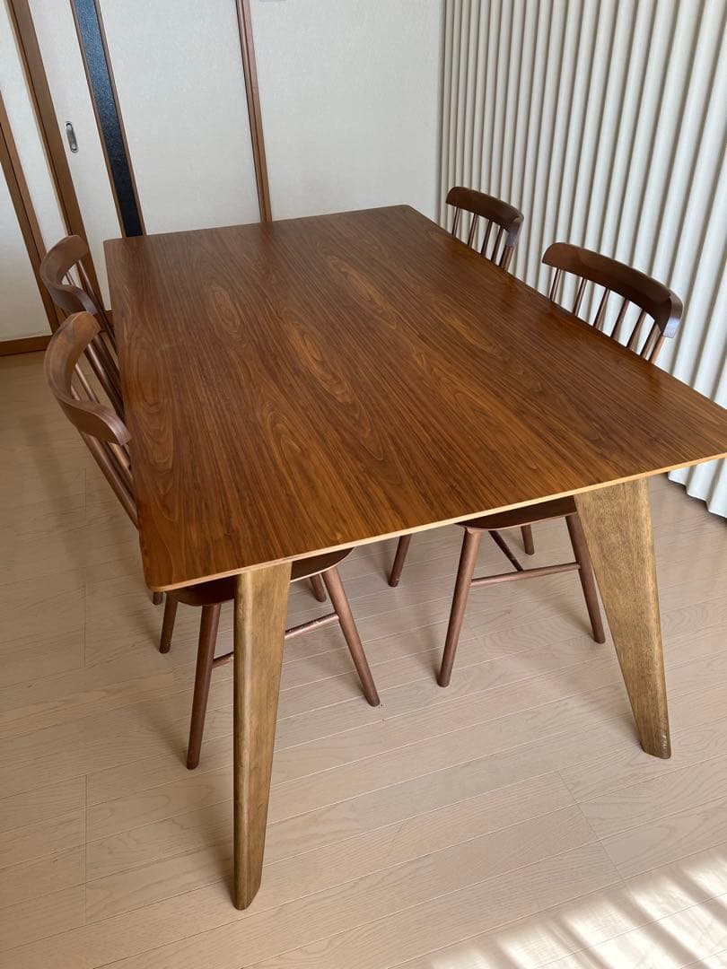 【地域限定送料込み】定価150,000円　ダイニングテーブルセット　椅子4脚