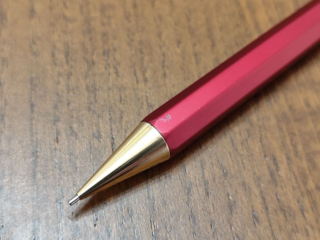 カヴェコスペシャルレッド 0.7㎜　　検索　野原工芸　工房楔　s20