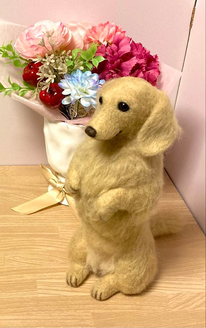 羊毛フェルト　ミニチュアダックス　たっち