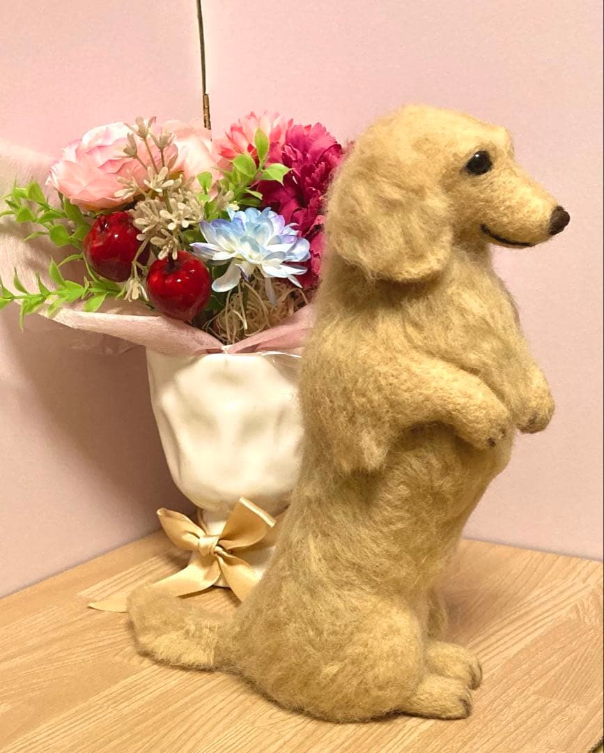 羊毛フェルト　ミニチュアダックス　たっち