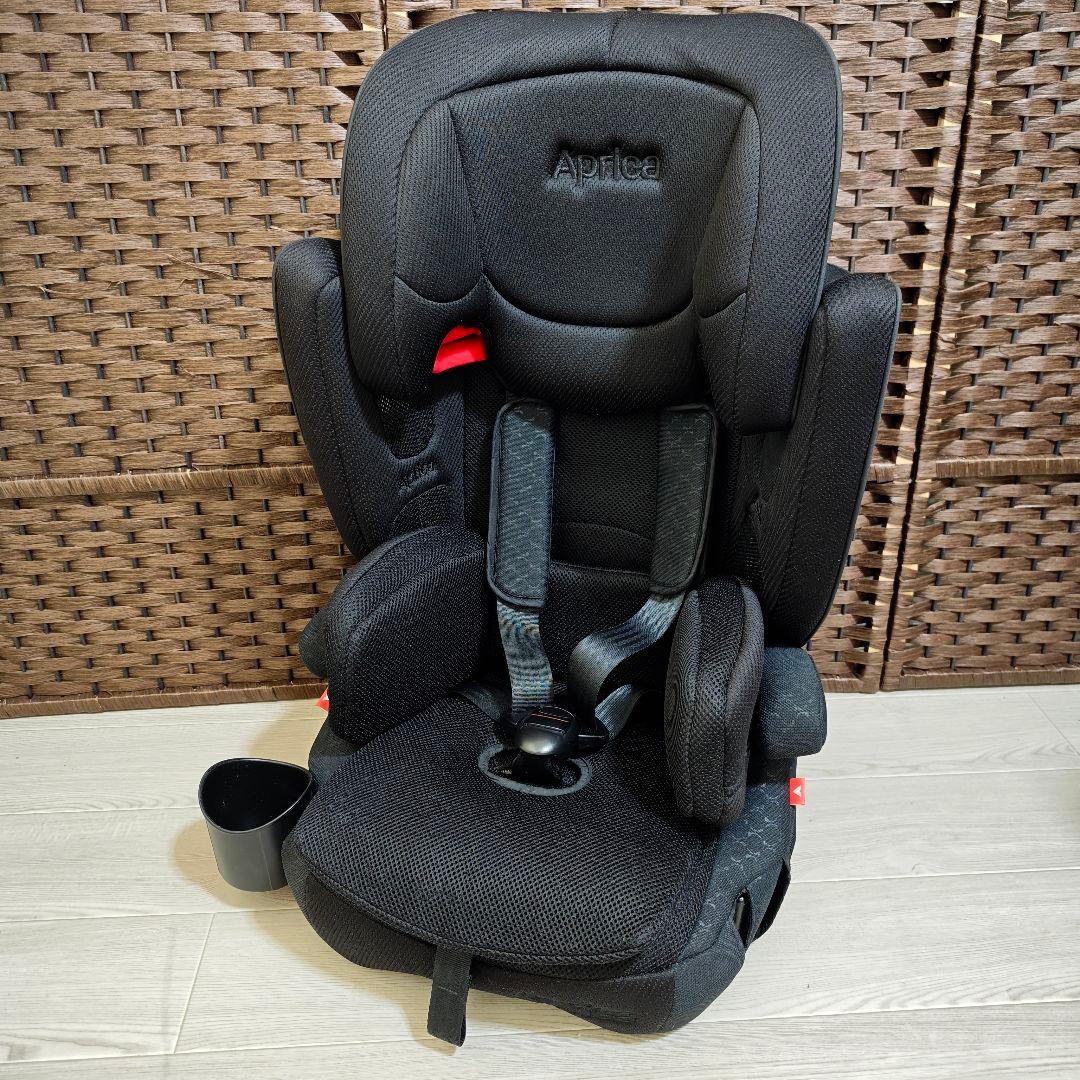 【美品】 アップリカ エアグルーブプラス ストリングブラック ジュニアシート