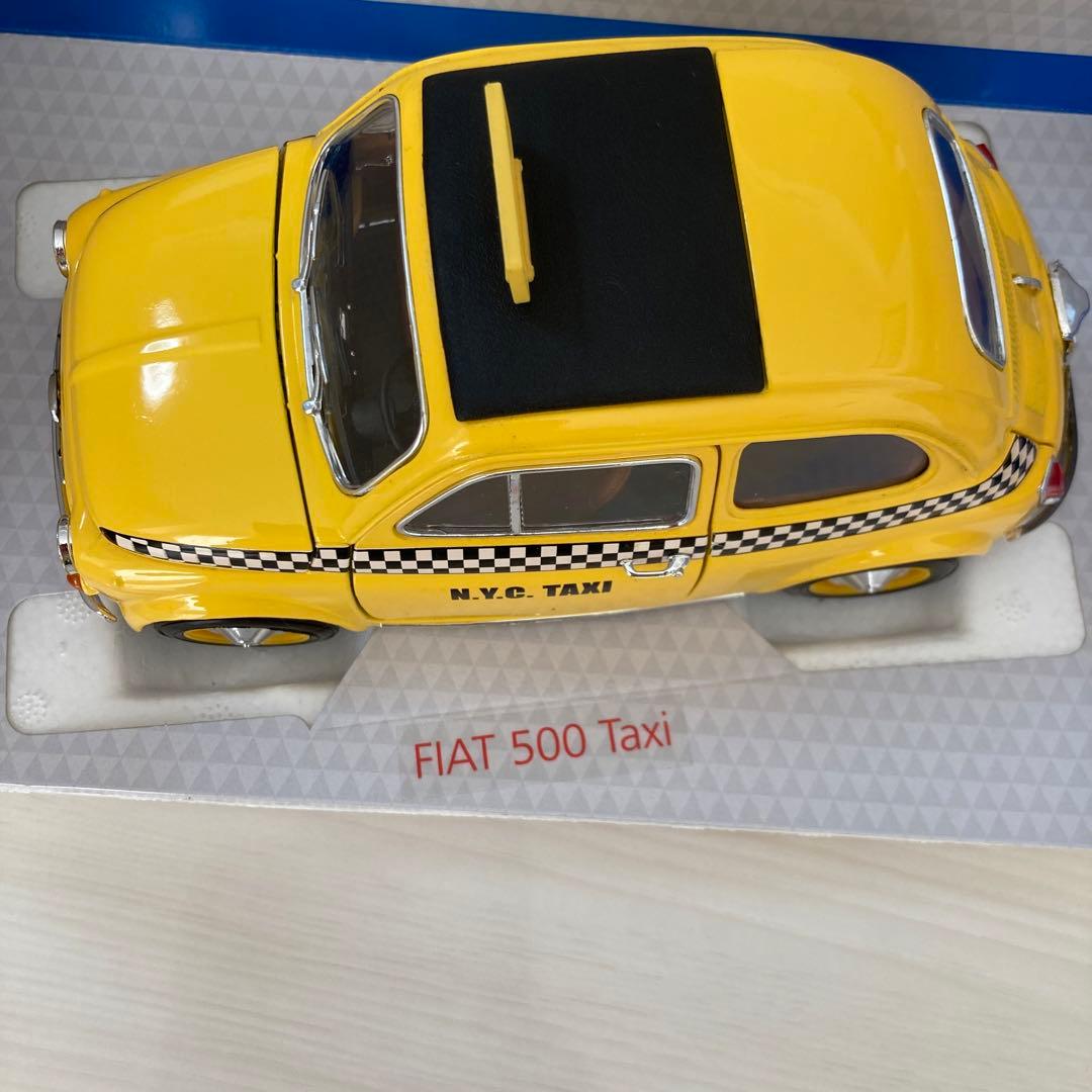Bburago FIAT 500 タクシー 1/18