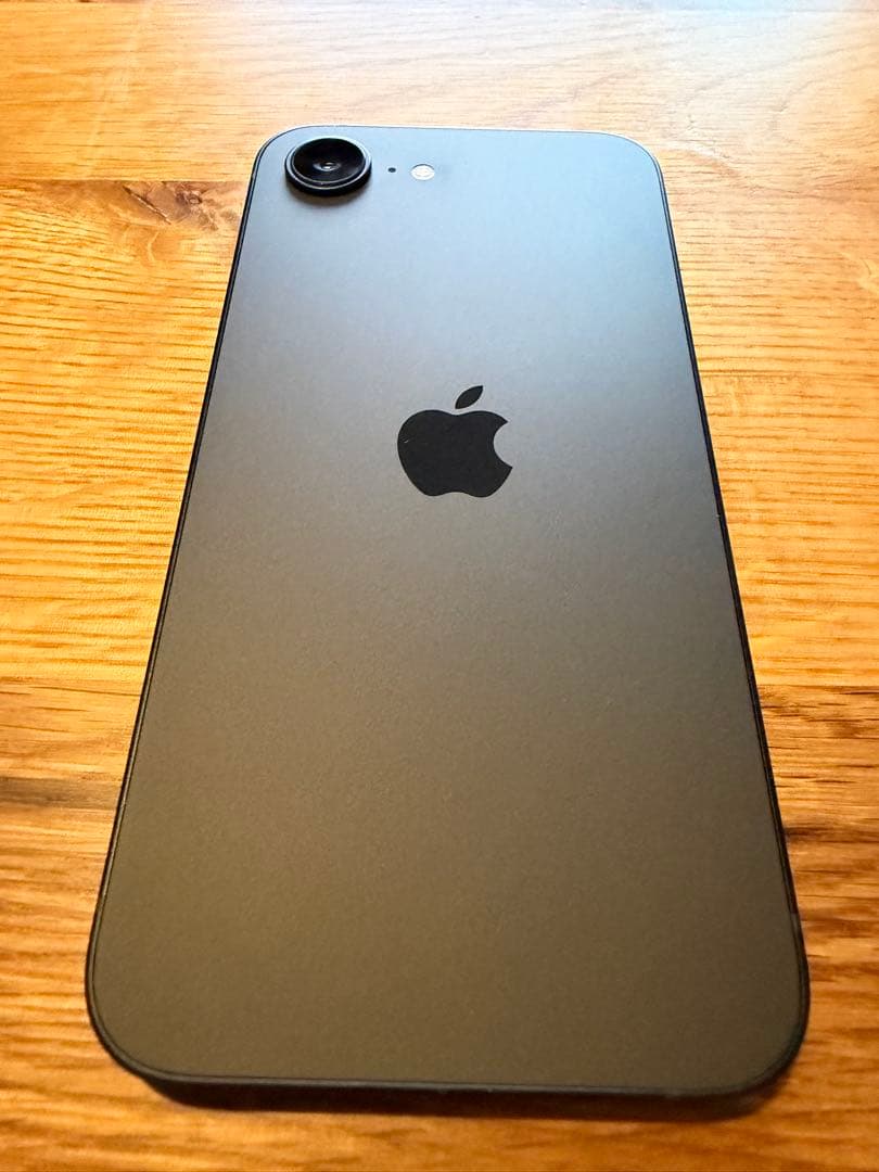 （超美品）iPhone 16e 128GBブラック　箱付　バッテリー100%