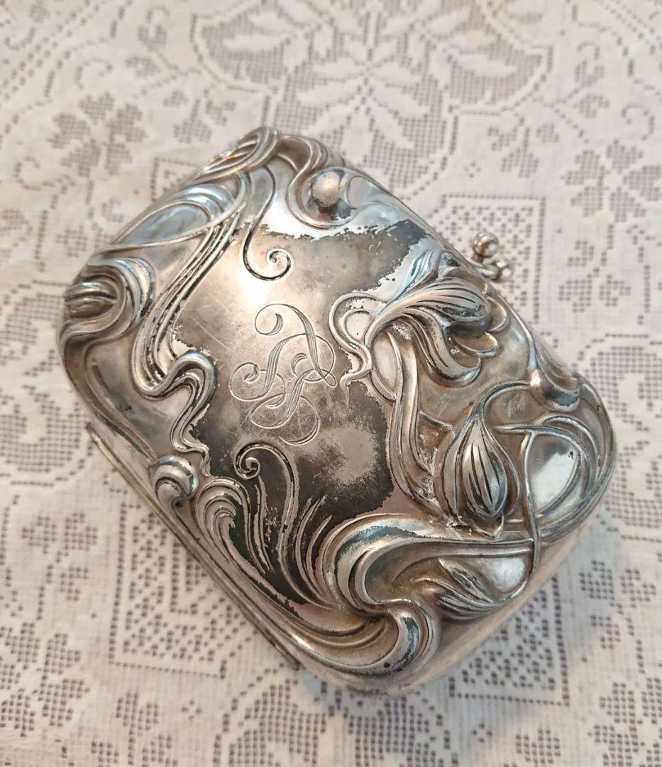 アンティーク モノグラム ロカイユ レリーフ シルバープレート クラッチバッグ