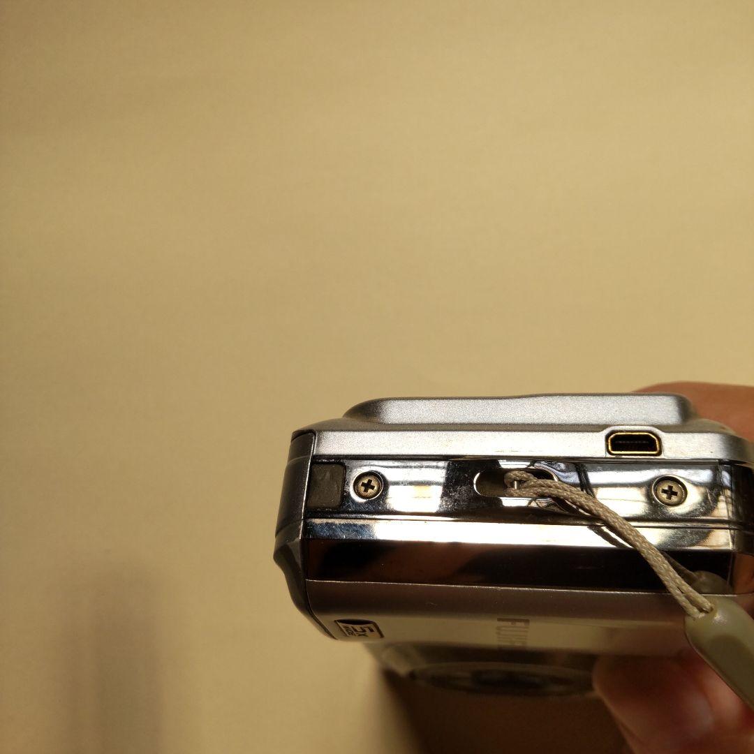 FUJIFILM FinePix AX200 コンデジカメ SD付 USED