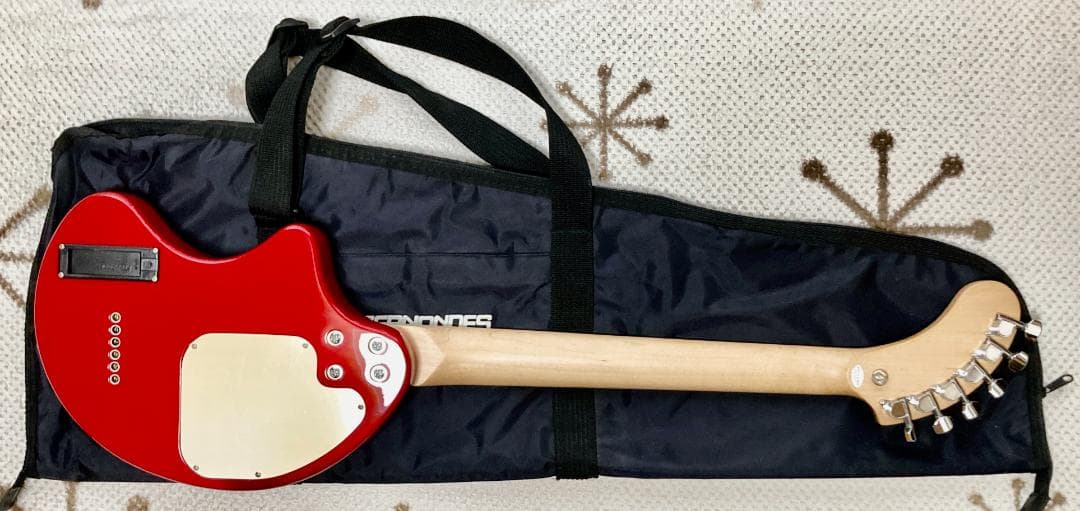 にっと！FERNANDES ZO-3　アンプ内蔵 専用ソフトケース付