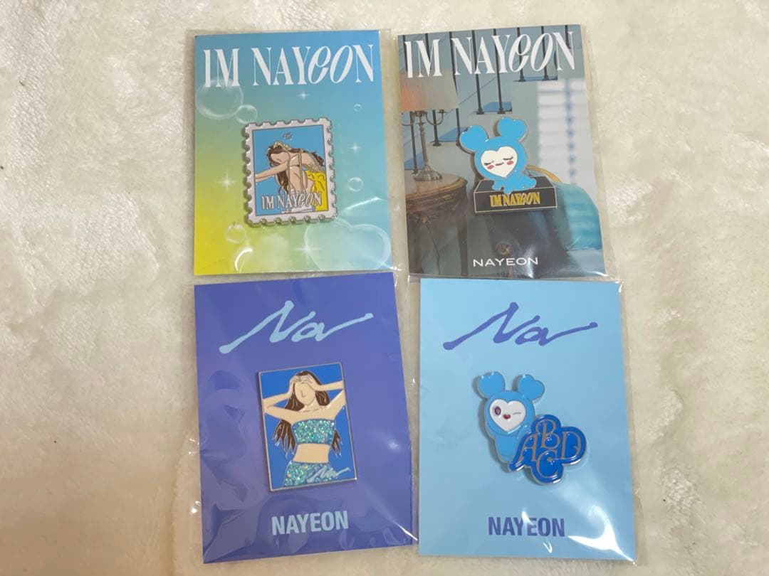 ナヨン ピンバッジ 新品未開封