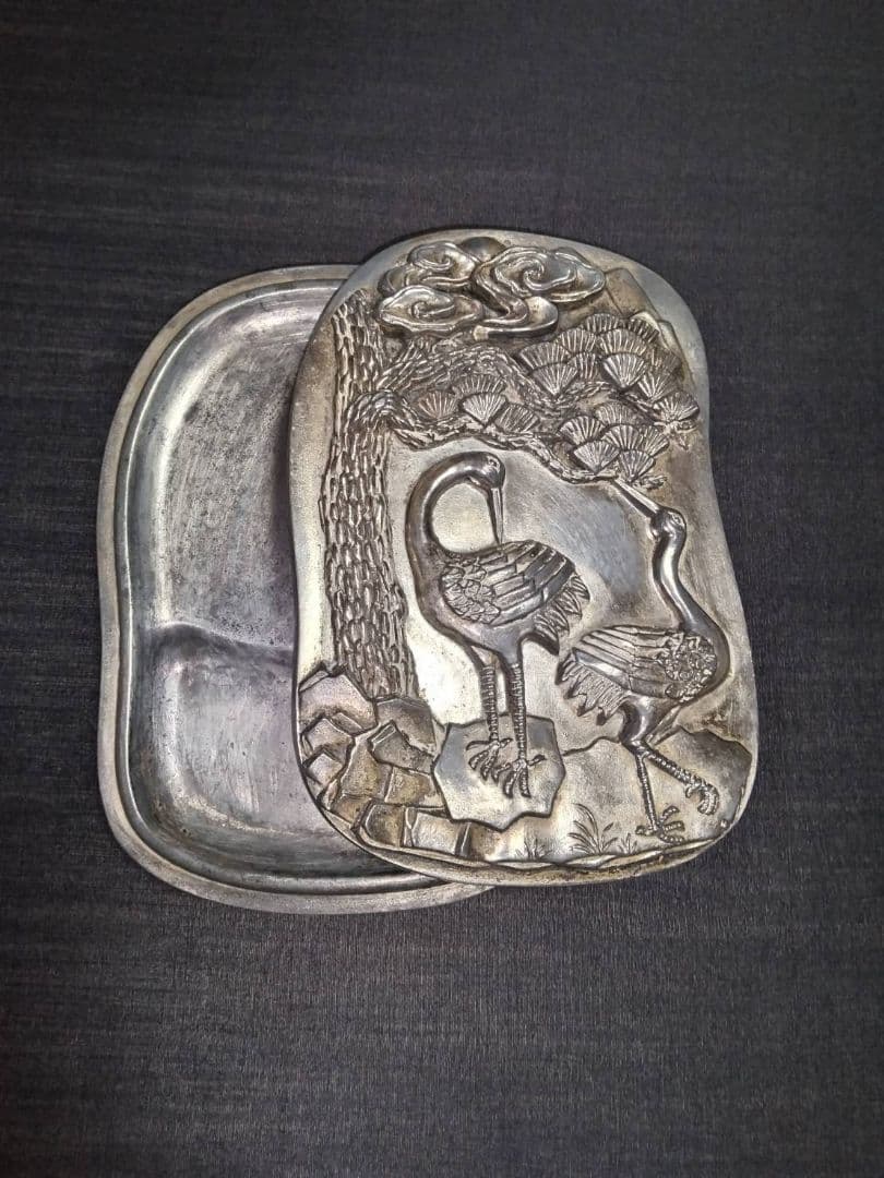 金属製硯　松、鶴