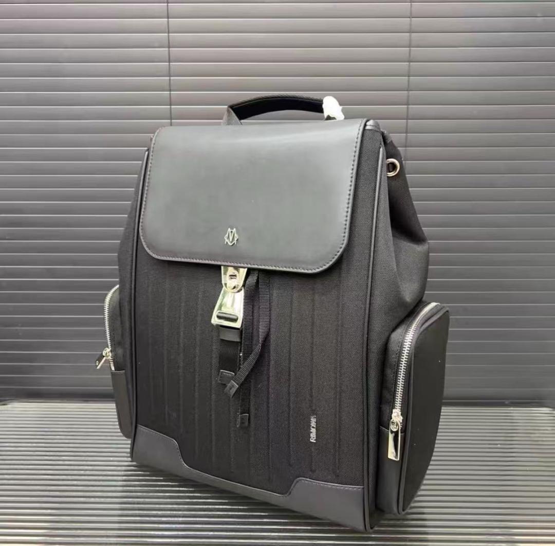 RIMOWA ブラック レザー ストライプバックパック