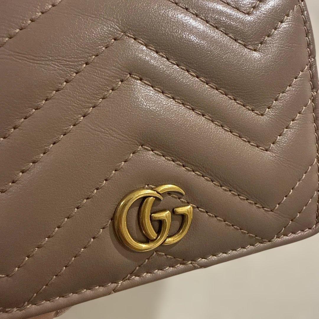 GUCCI グッチ 二つ折り財布