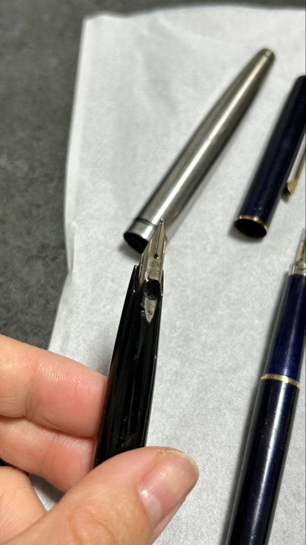 万年筆ペン先 18K1つ、14K 2つと18kwg１つ、