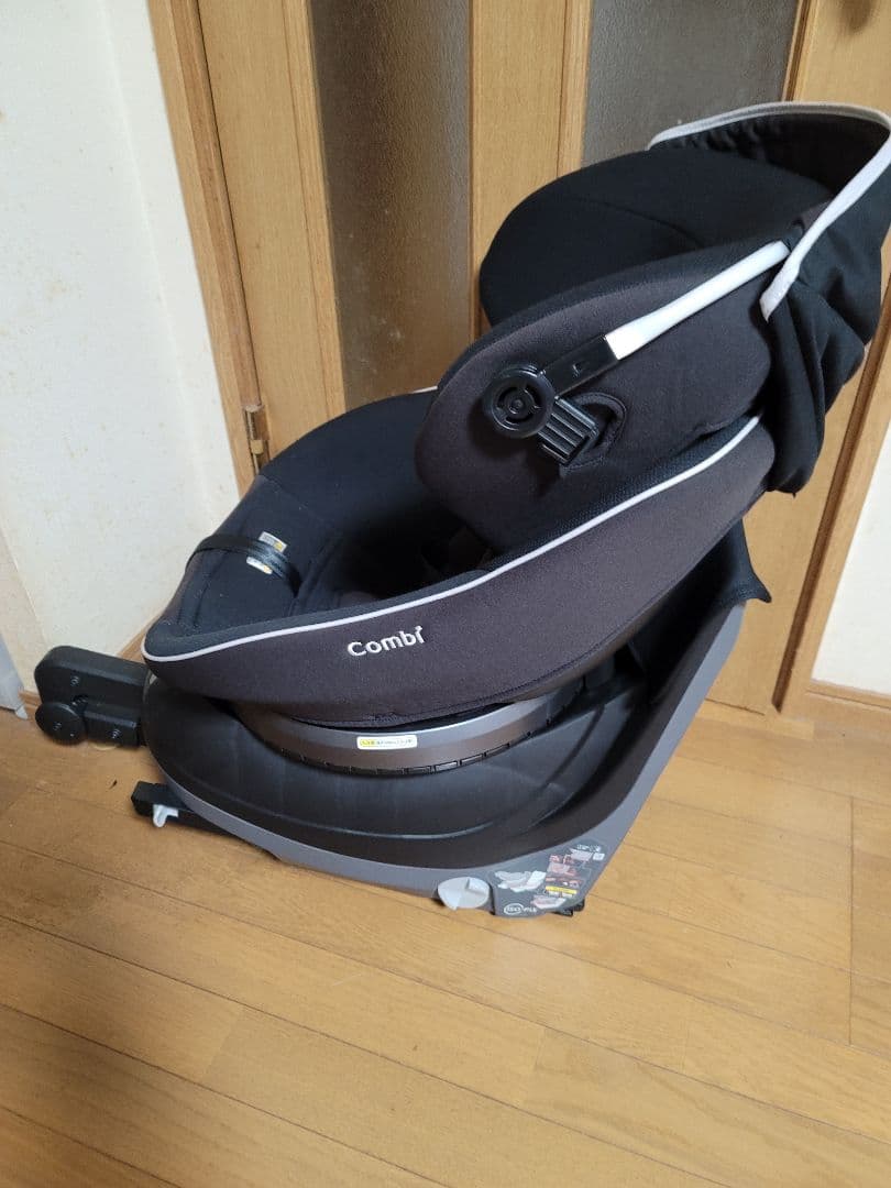 コンビ チャイルドシート クルムーブスマートisofix CG-UIG
