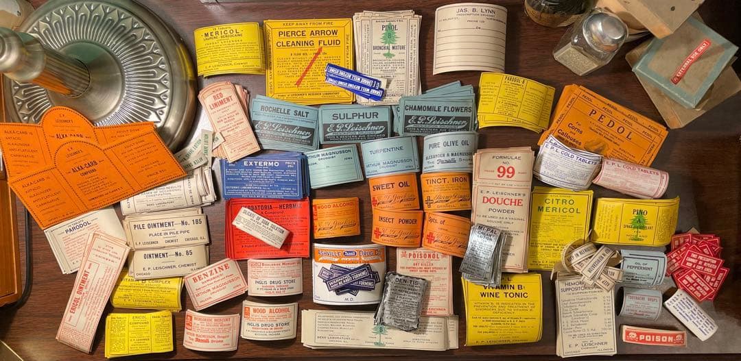 海外　ファーマシーラベル　54種各一枚計54枚　➕薬袋一枚　ヴィンテージ　ラベル