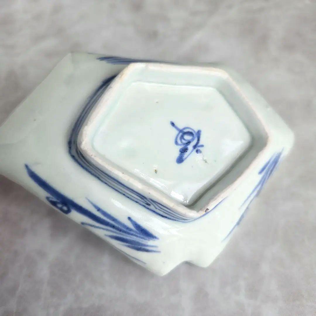 古伊万里　染付小皿　型紙摺　印判　軍配　上手　型物　骨董品　アンティーク　金継ぎ