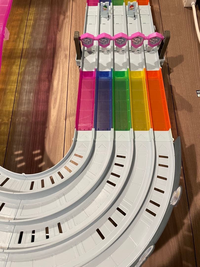 ト*ル様 マリオカート レインボーロード ミニカーセットホットウィール