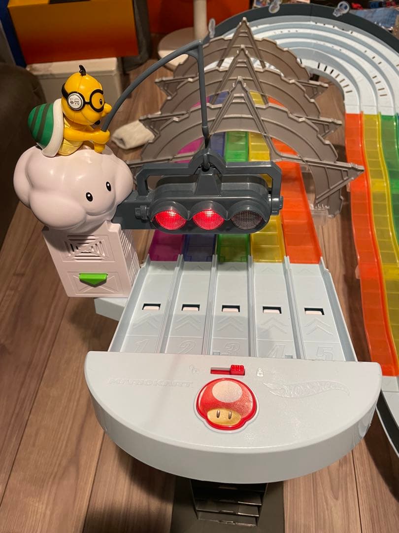 ト*ル様 マリオカート レインボーロード ミニカーセットホットウィール