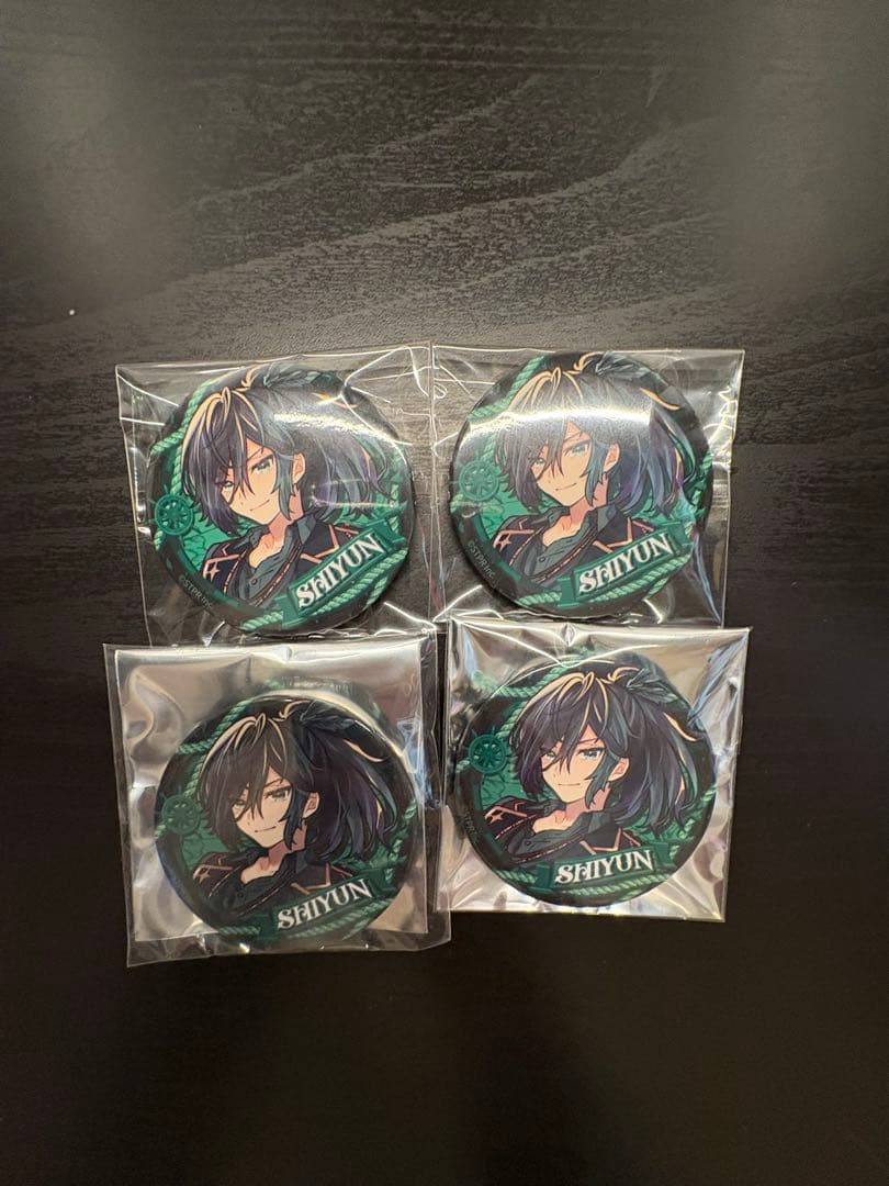 しゆんくん缶バッチ　アクリルキーホルダー　アクリルスタンド　ポーチ