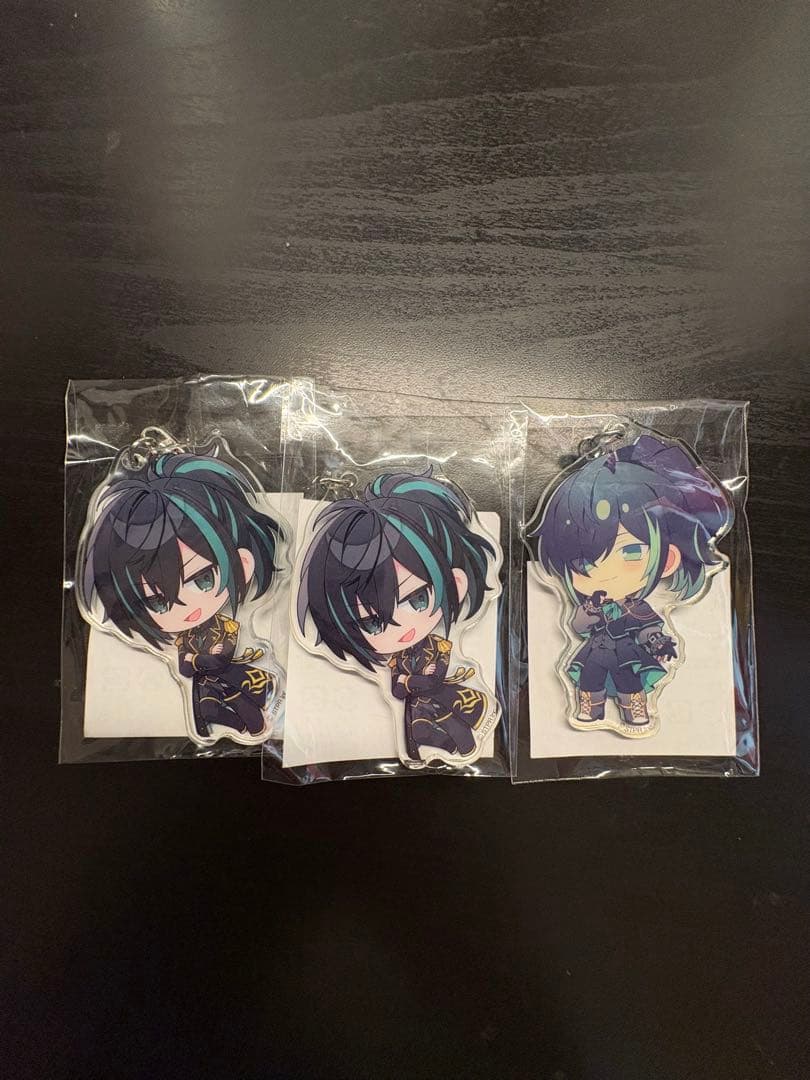 しゆんくん缶バッチ　アクリルキーホルダー　アクリルスタンド　ポーチ