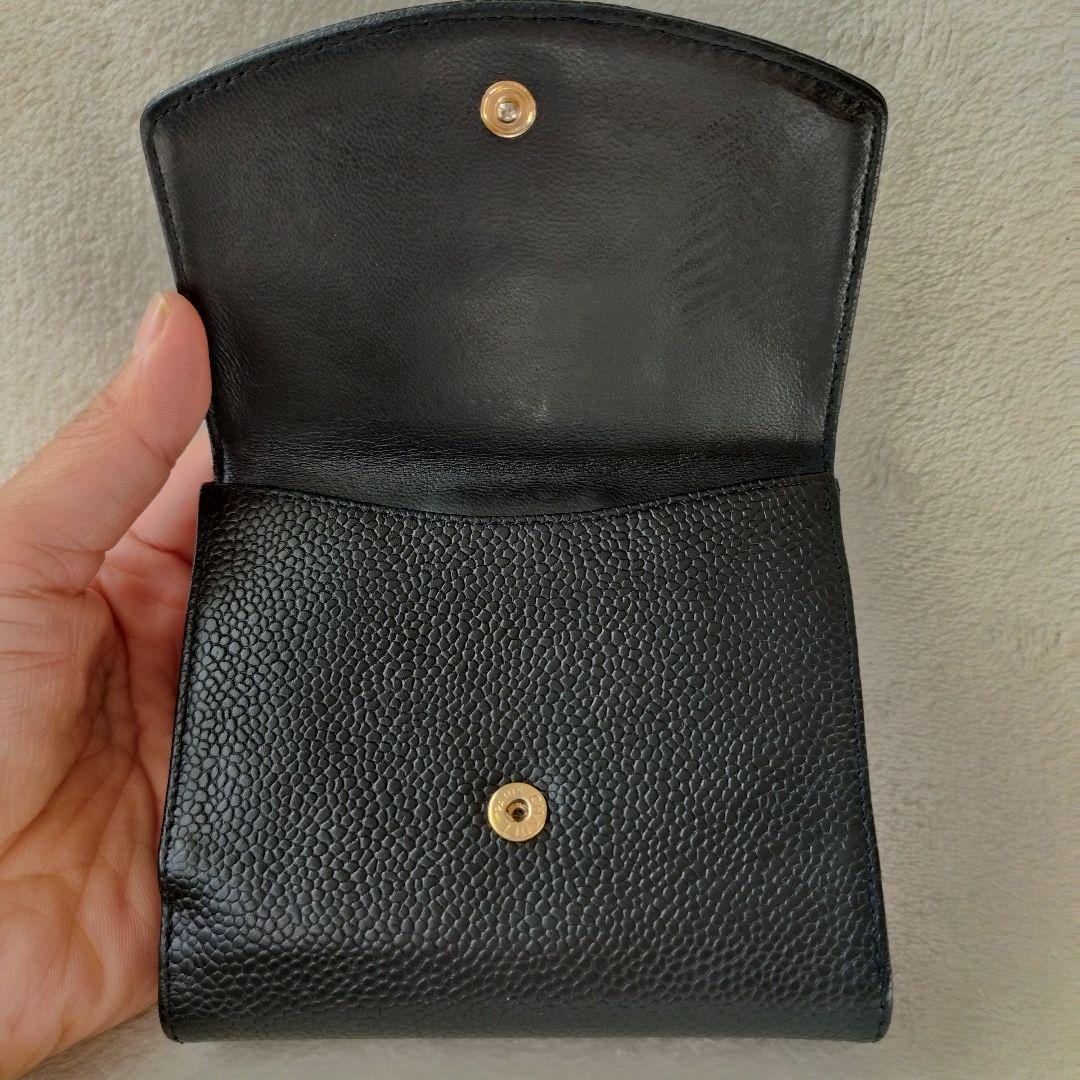 CHANEL シャネル　キャビアスキン　二つ折り財布 ブラック　メンテナンス済