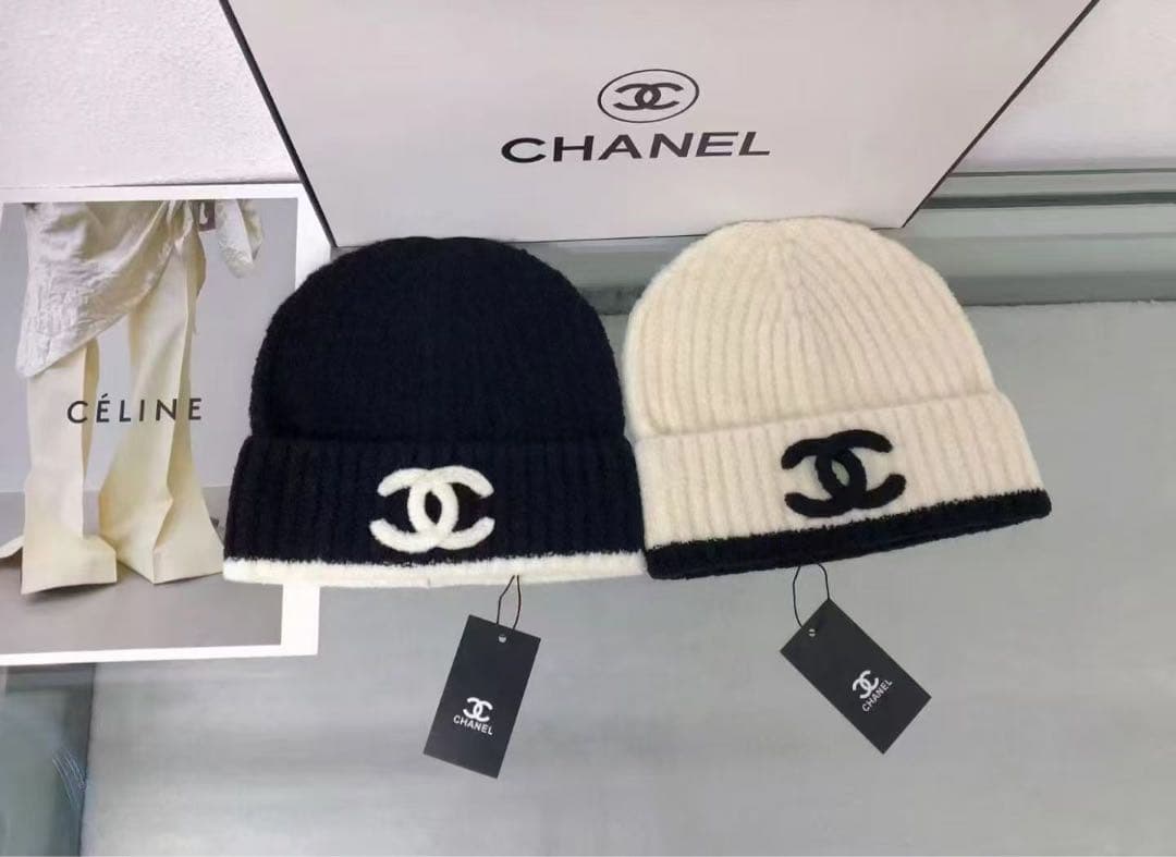 CHANEL アイボリー ブラック ニット帽