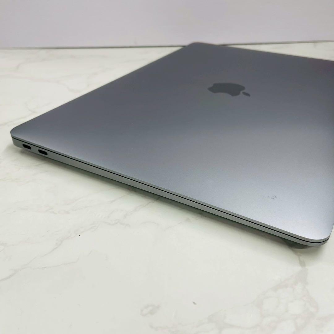 MacBook Air 13インチ 2020 M1 8コア16GB 256GB
